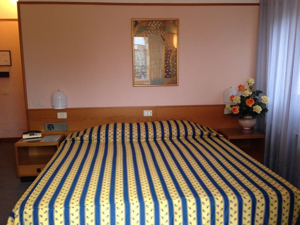 Hotel Villa Reale Argenta Dış mekan fotoğraf