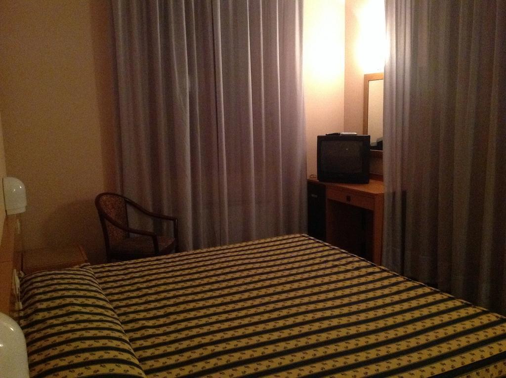 Hotel Villa Reale Argenta Oda fotoğraf
