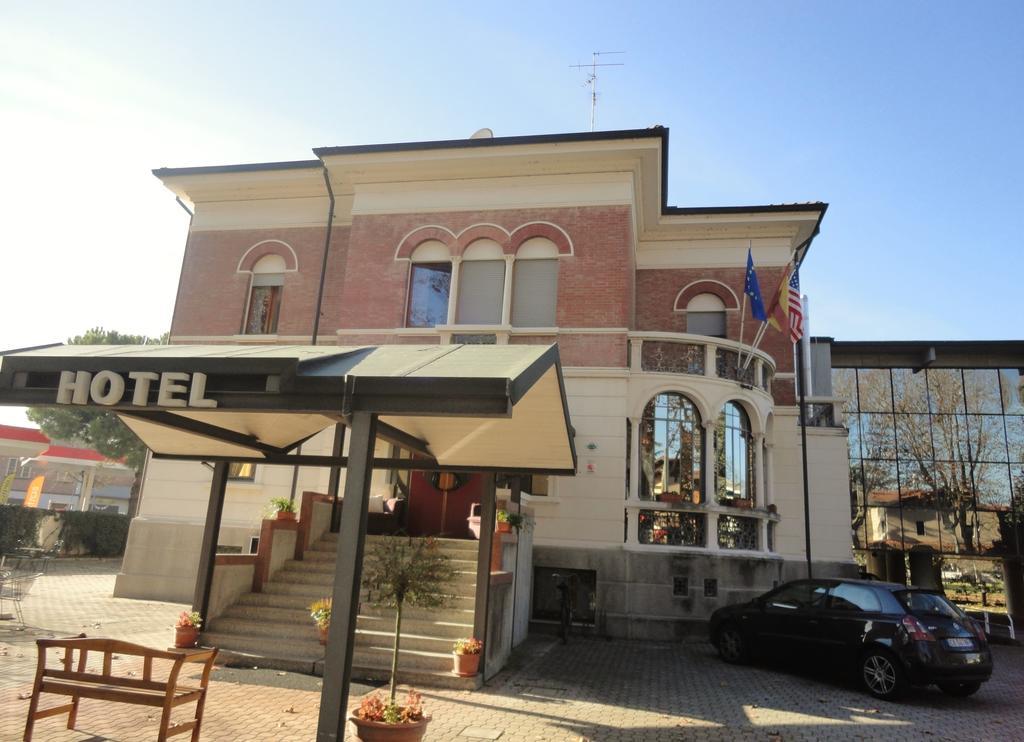 Hotel Villa Reale Argenta Dış mekan fotoğraf